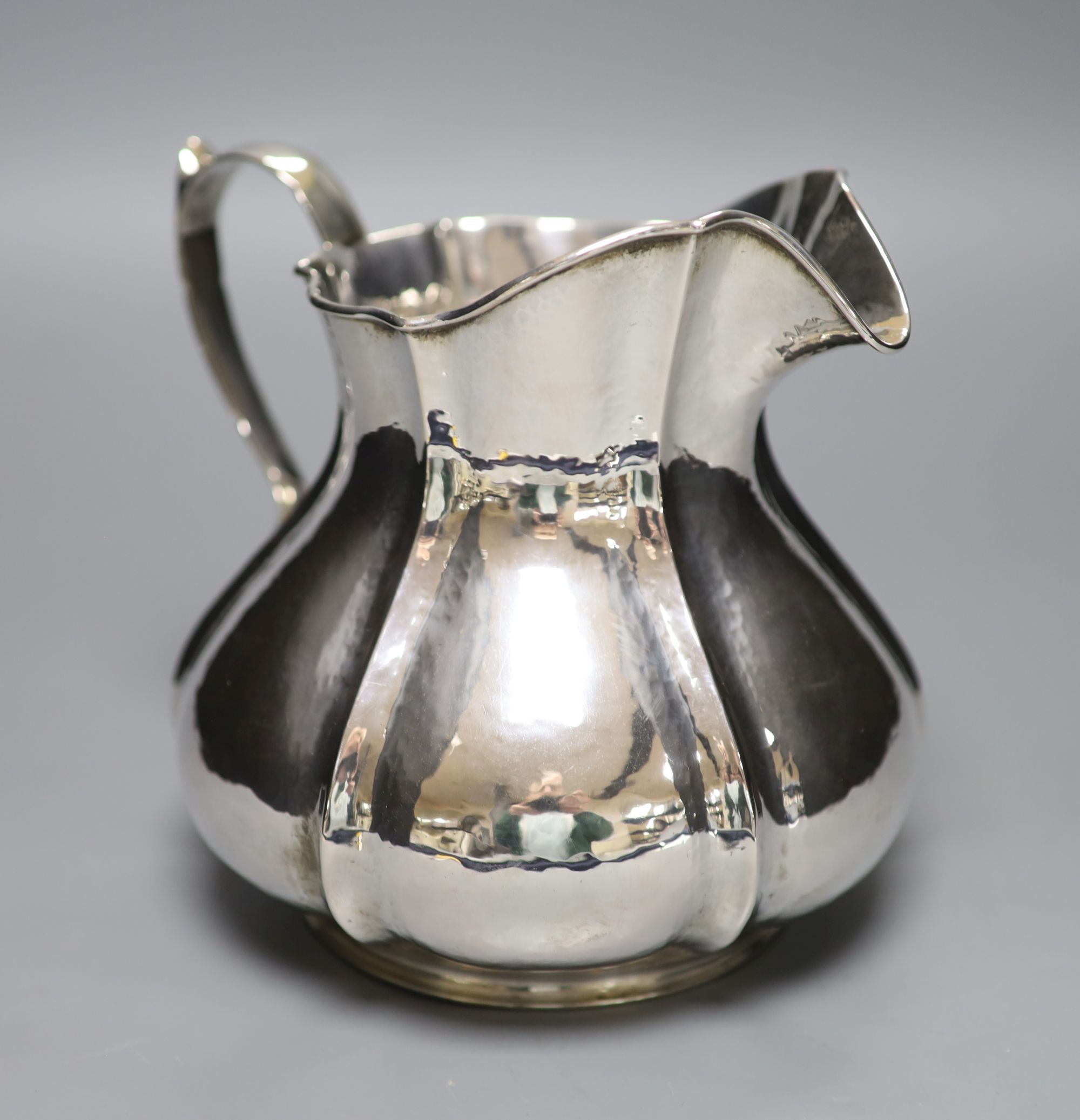 An Italian 800 standard white metal jug, approx 21oz